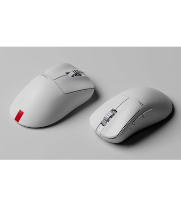 « Souris de jeu Pulsar Xlite V3 eS - Ultralégère, précise, puissante »