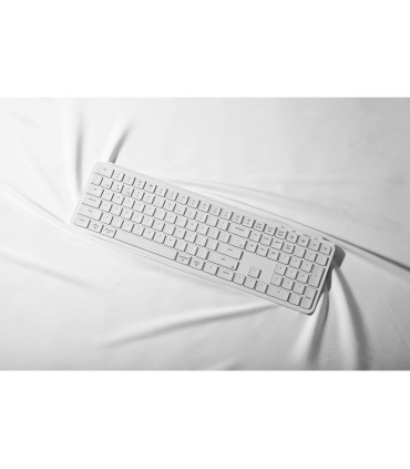 Keychron B6 Pro – Ultra-Lightweight Wireless Keyboard with Long Battery Life