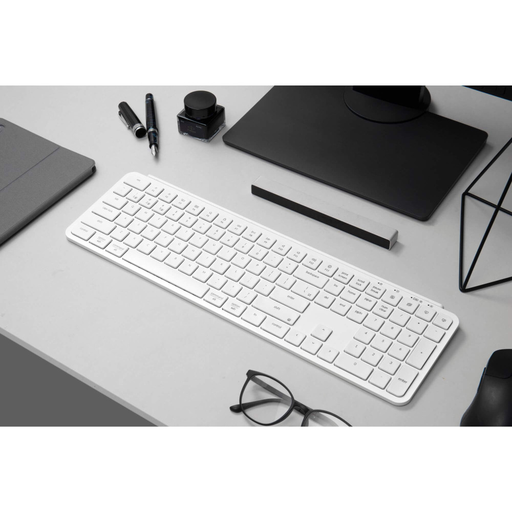 Keychron B6 Pro – Ultra-Lightweight Wireless Keyboard with Long Battery Life