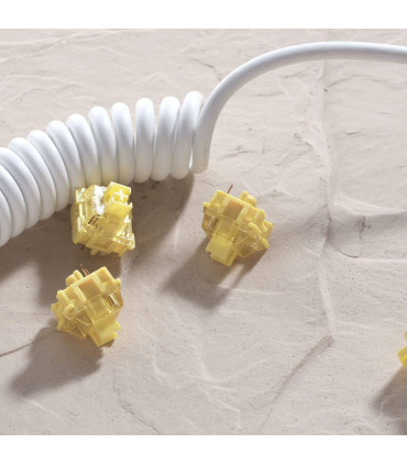 Akko V3 Cream Yellow Pro : Des commutateurs précis et fluides avec un son amélioré
