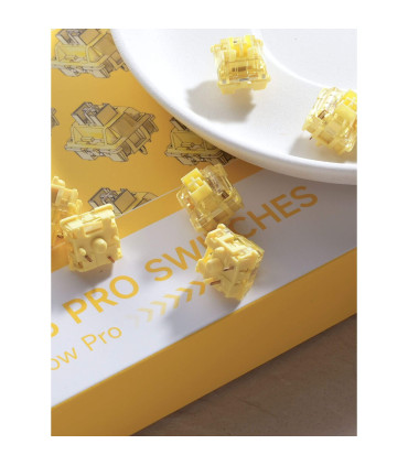 Akko V3 Cream Yellow Pro : Des commutateurs précis et fluides avec un son amélioré
