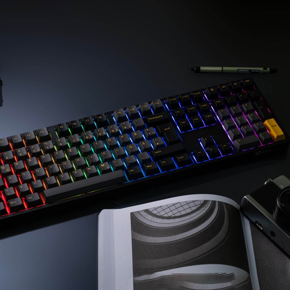 Akko 5108B Plus Noir et Or ISO-DE – Clavier de jeu à trois modes
