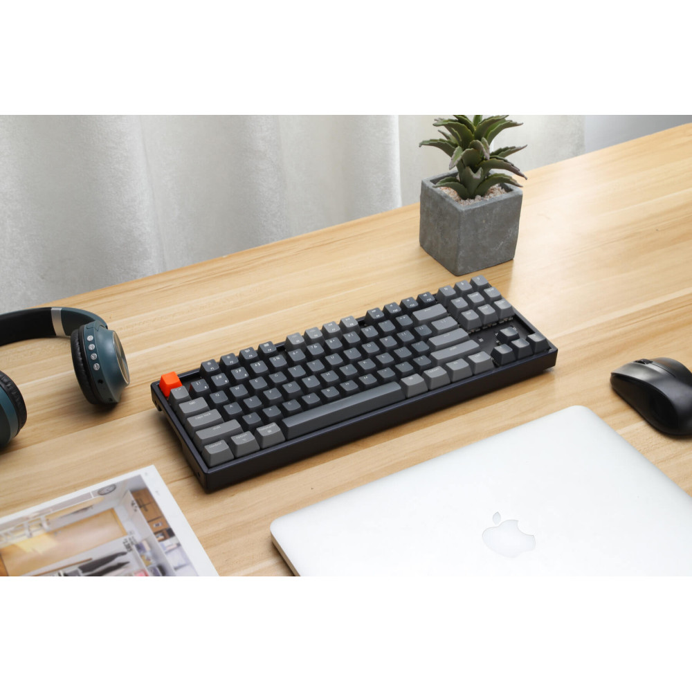 Keychron K8 Interrupteur marron en aluminium remplaçable à chaud RGB (ISO-CH)