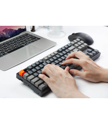 Keychron K8 Interrupteur marron en aluminium remplaçable à chaud RGB (ISO-CH)