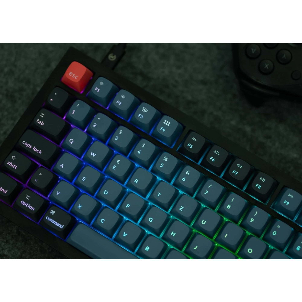 Keychron Q3 Noir QMK Brown Switch Swiss Layout (ISO-CH) avec bouton