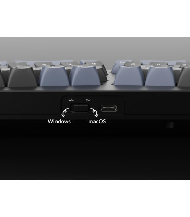 Keychron Q8 Black QMK Red Switch (ISO-CH) w/Knob