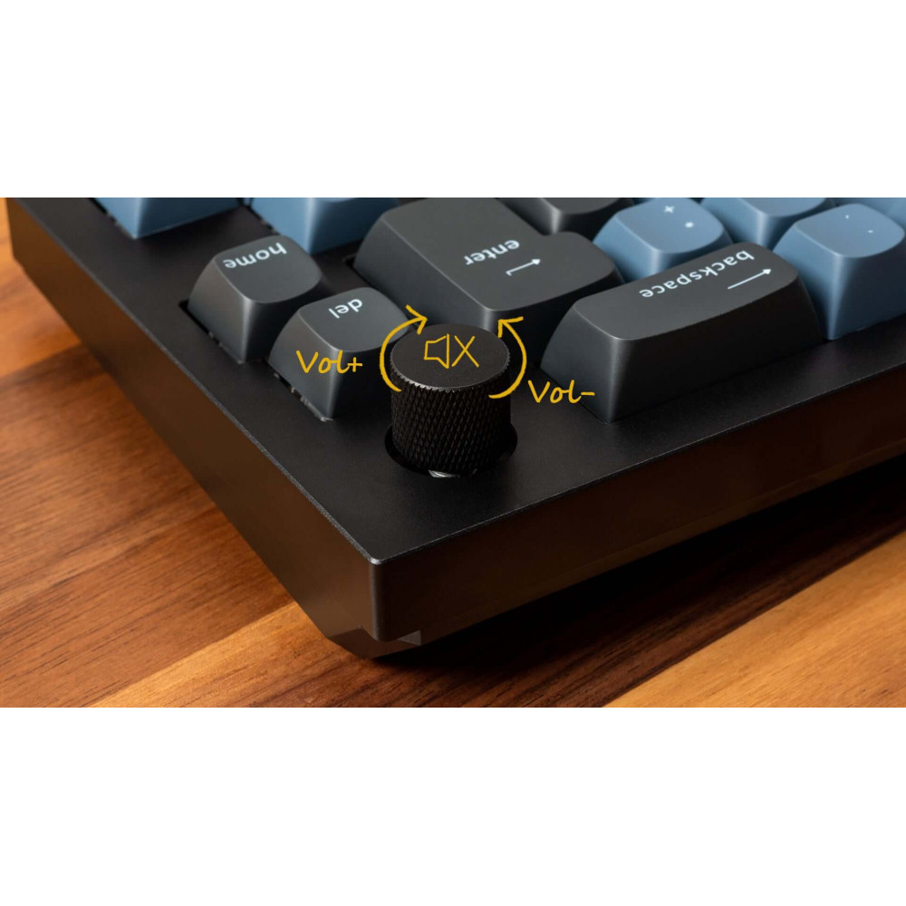 Keychron Q8 Black QMK Red Switch (ISO-CH) w/Knob