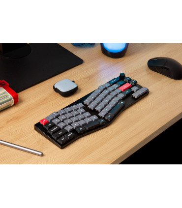 Clavier mécanique Keychron K11 Pro en disposition ergonomique Alice