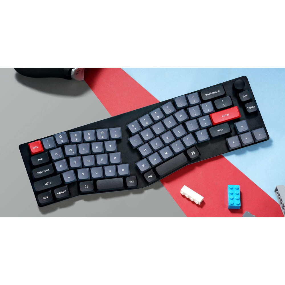 Clavier mécanique Keychron K11 Pro en disposition ergonomique Alice