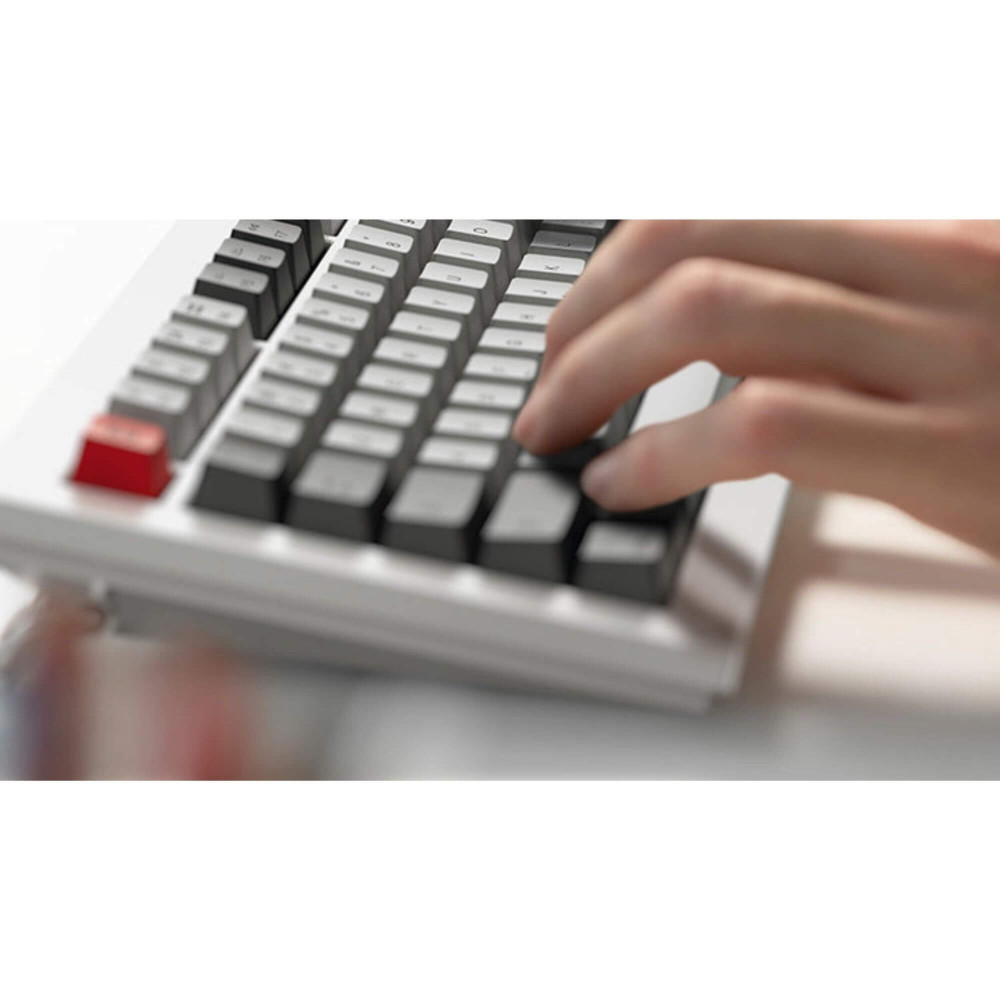 Keychron Q1 Pro Shell White QMK Brown Switch US Layout (ANSI)