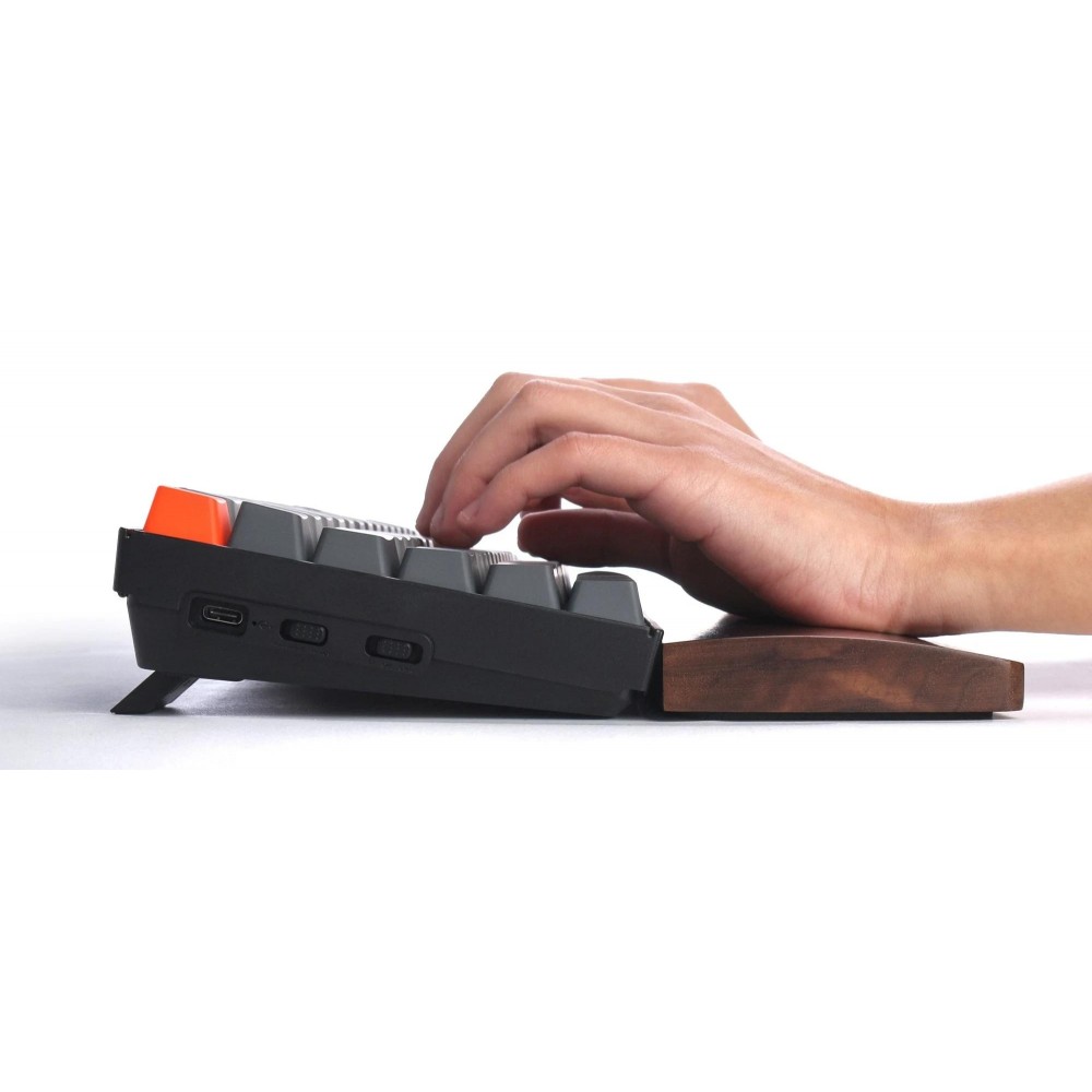 Ergonomische Handballenauflage aus edlem Holz für für mehr Komfort