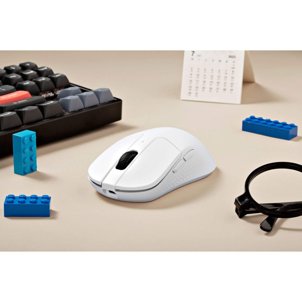Élargissez votre configuration avec la mini souris sans fil M3 Keychron
