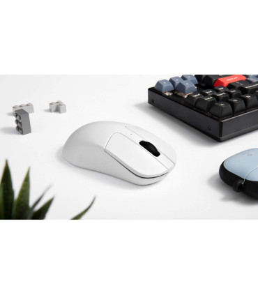 Élargissez votre configuration avec la mini souris sans fil M3 Keychron 4000 Hz